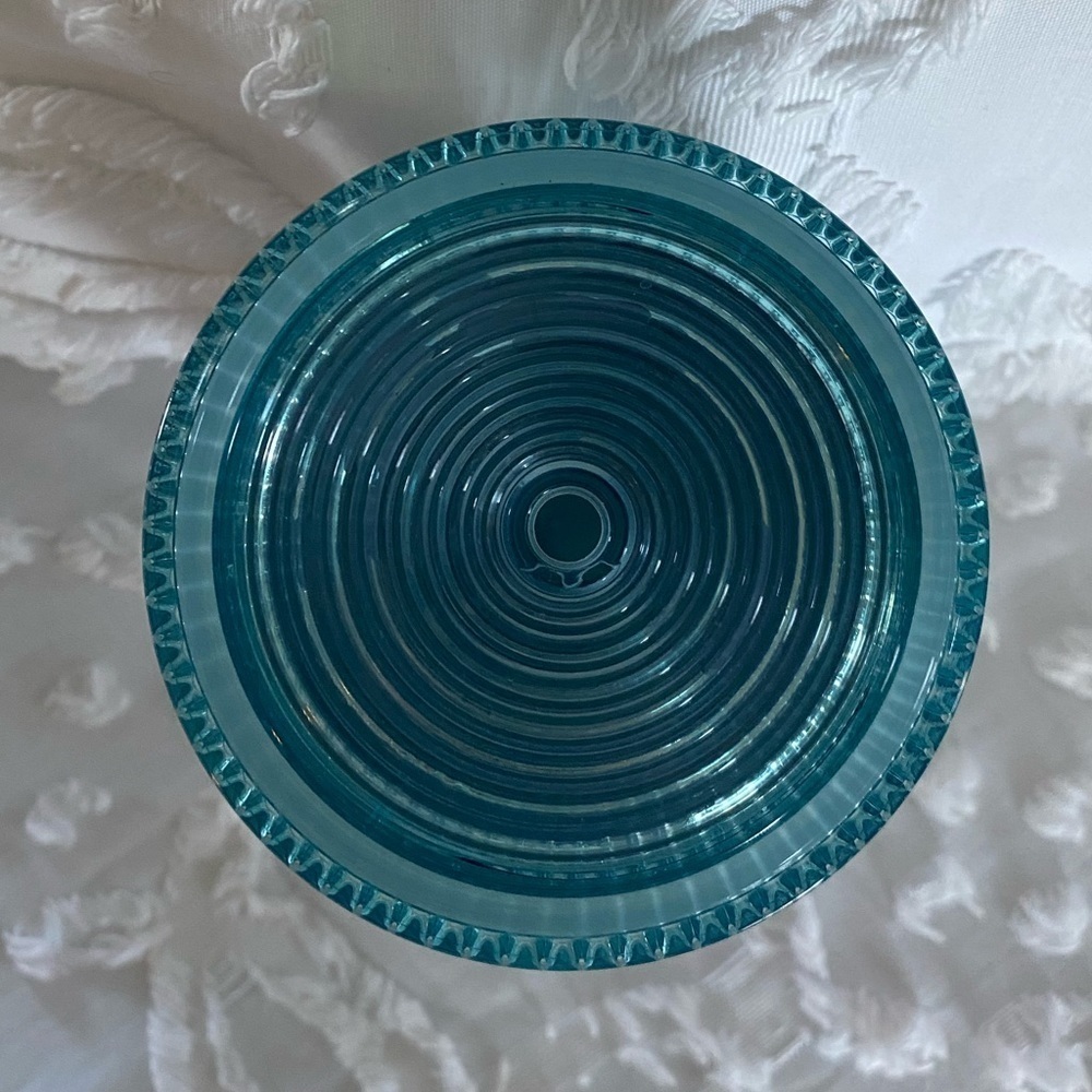 Starbucks Spring 2022 Teal Mermaid Scale Iridescent Venti Tumbler 24 Ounce - Picture 7 of 11